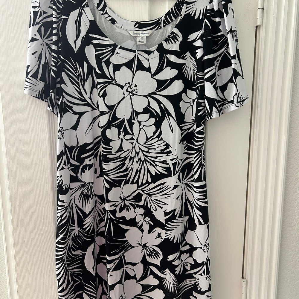 Tommy Bahama Black and White Patterned Dress (Knee Length)